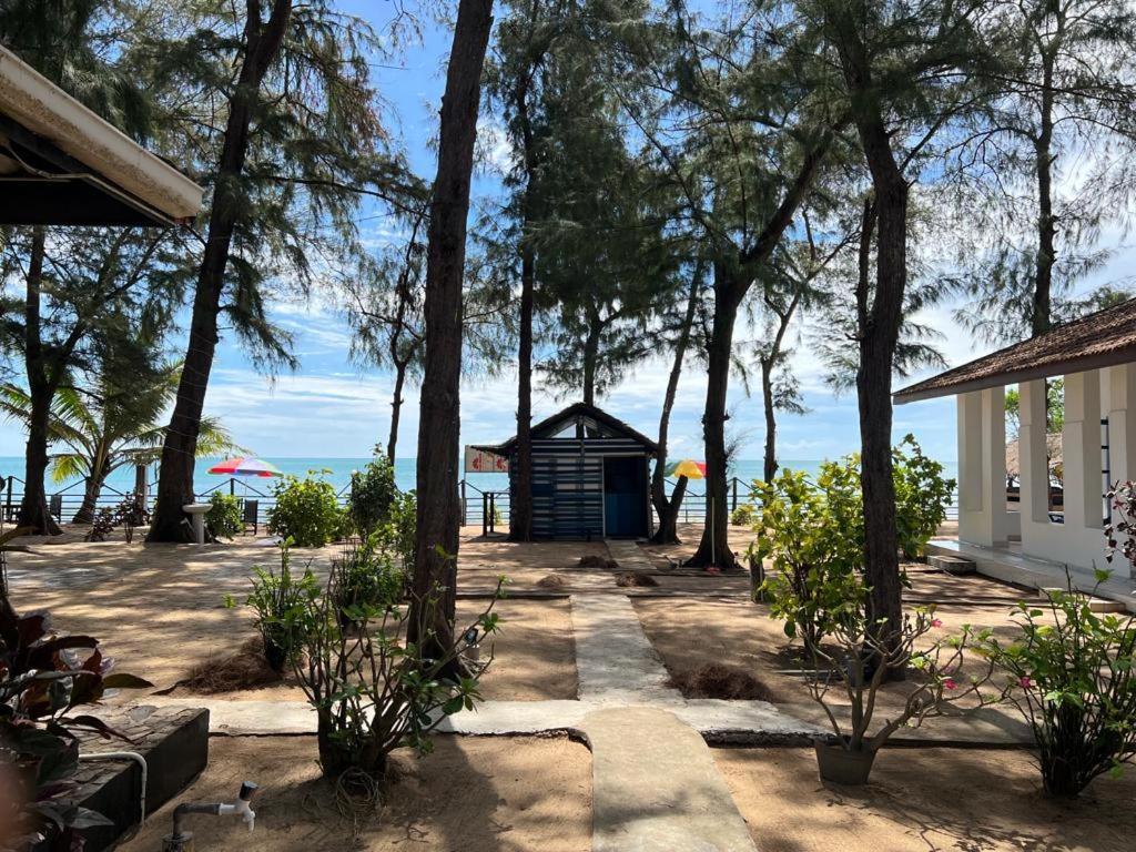 Tsunami Beach Hotel Аругам-Бей Екстер'єр фото