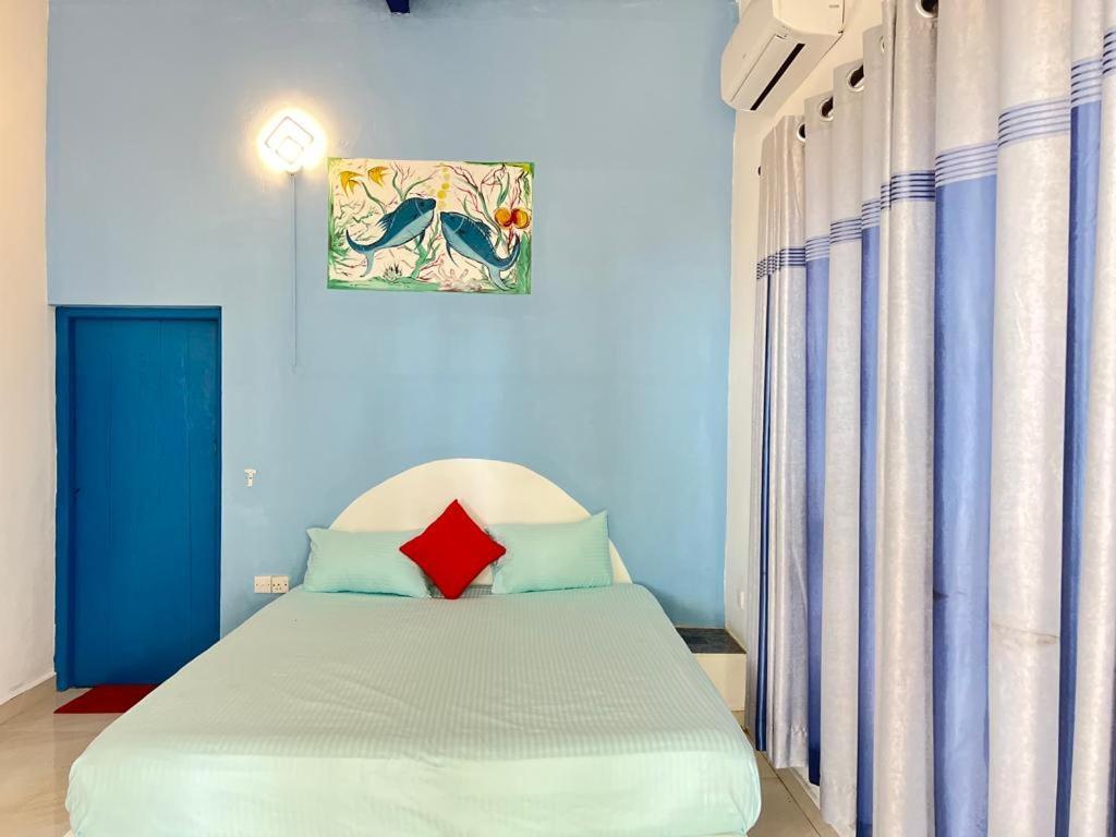 Tsunami Beach Hotel Аругам-Бей Номер фото